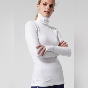 Athleta Flurry Blizzard Seamless Ribbed Turtleneck- Large